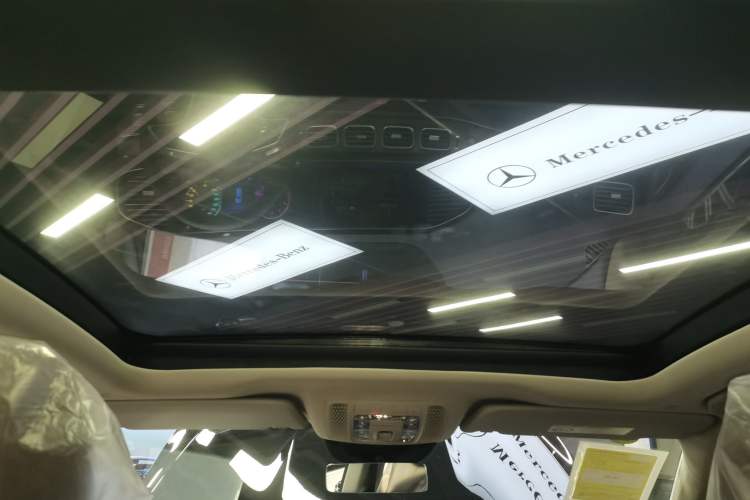 Used Mercedes-Benz GLE 2024 GLE 450 4MATIC Stylish Model Headliner