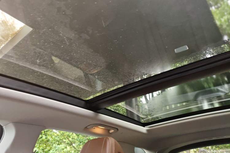 Used Mercedes-Benz GLE 2024 GLE 450 4MATIC Luxury Model Headliner