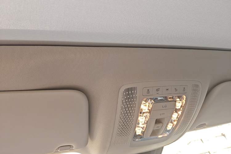 Used Mercedes-Benz GLE 2024 GLE 450 4MATIC Stylish Model Headliner