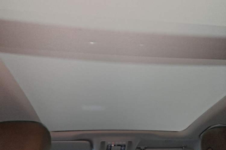 Used Mercedes-Benz GLE 2024 GLE 450 4MATIC Luxury Model Headliner