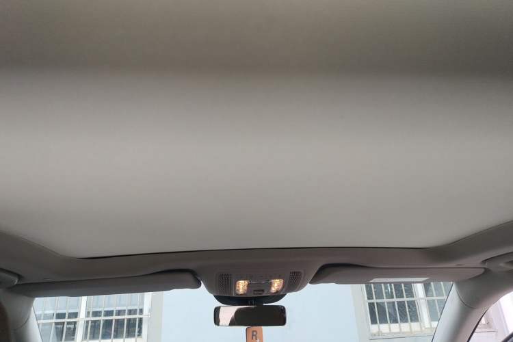 Used Mercedes-Benz GLE 2024 Refreshed GLE 350 4MATIC Stylish Edition Headliner