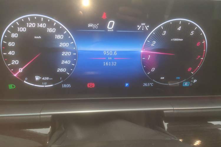 Used Mercedes-Benz GLE 2024 GLE 350 4MATIC Stylish Model Instrument Cluster