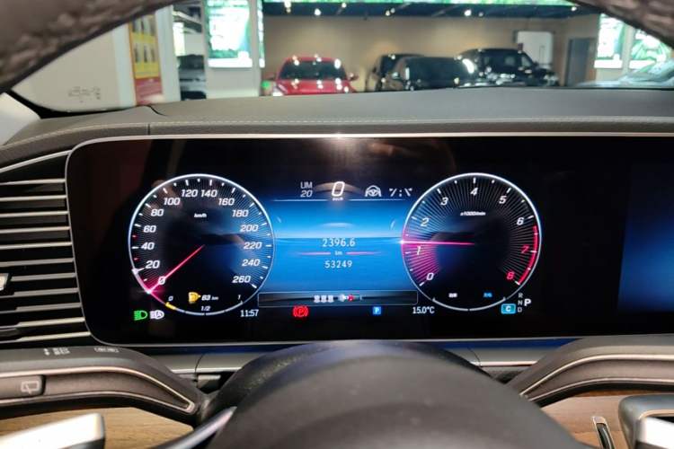 Used Mercedes-Benz GLE 2024 GLE 450 4MATIC Stylish Model Instrument Cluster