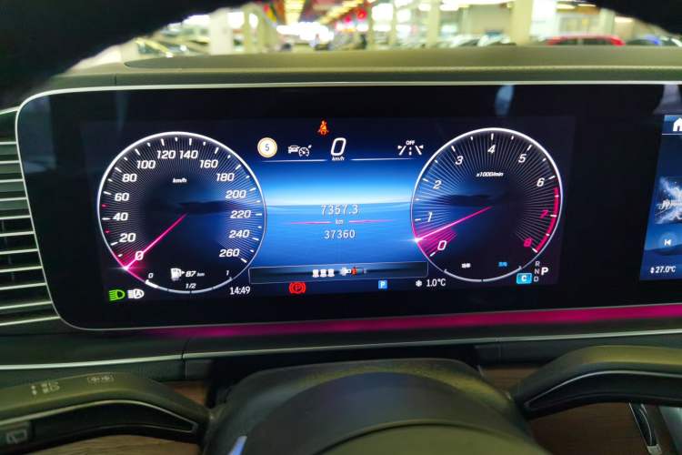 Used Mercedes-Benz GLE 2024 GLE 450 4MATIC Stylish Model Instrument Cluster
