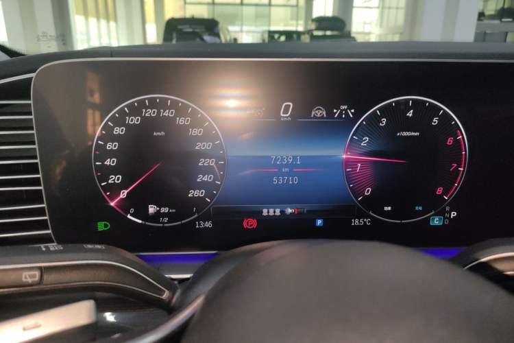 Used Mercedes-Benz GLE 2024 GLE 350 4MATIC Stylish Model Instrument Cluster