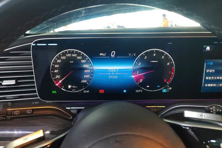 Used Mercedes-Benz GLE 2024 GLE 350 4MATIC Stylish Model Instrument Cluster
