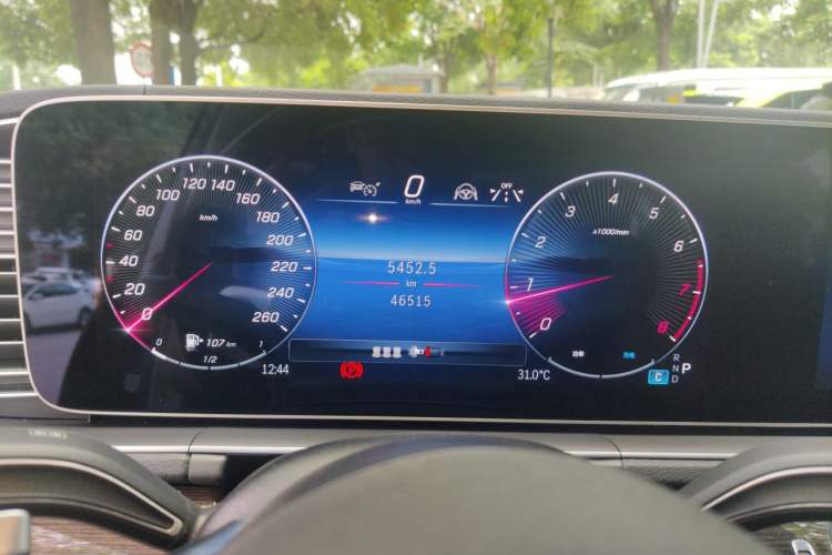 Used Mercedes-Benz GLE 2024 Refreshed GLE 350 4MATIC Stylish Edition Instrument Cluster