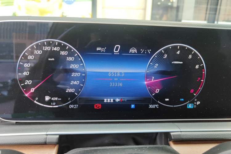Used Mercedes-Benz GLE 2024 GLE 450 4MATIC Stylish Model Instrument Cluster