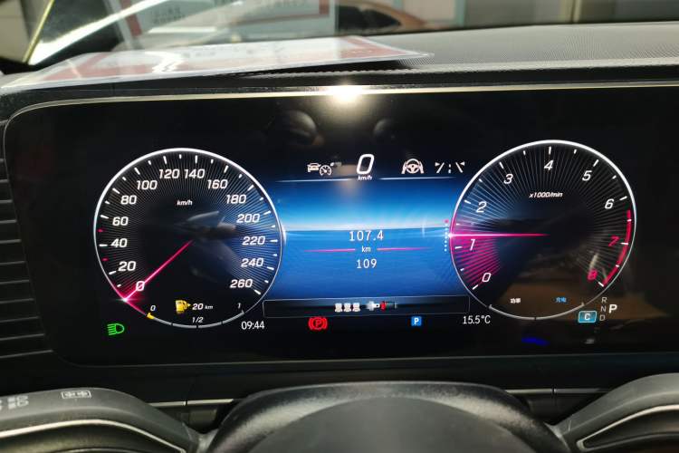 Used Mercedes-Benz GLE 2024 GLE 450 4MATIC Stylish Model Instrument Cluster