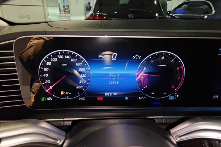 Used Mercedes-Benz GLE 2024 GLE 350 4MATIC Stylish Model Instrument Cluster