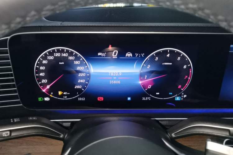 Used Mercedes-Benz GLE 2024 GLE 450 4MATIC Stylish Model Instrument Cluster
