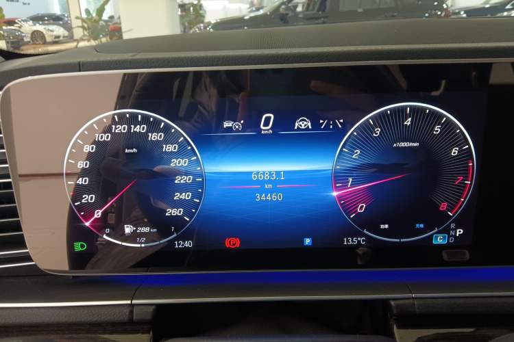 Used Mercedes-Benz GLE 2024 Refreshed GLE 350 4MATIC Stylish Edition Instrument Cluster