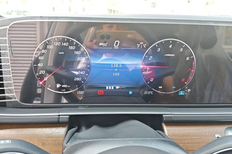 Used Mercedes-Benz GLE 2024 GLE 450 4MATIC Stylish Model Instrument Cluster
