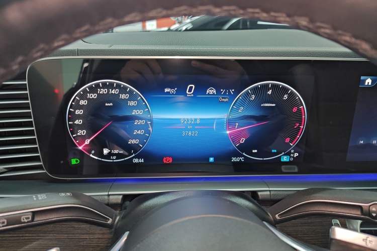 Used Mercedes-Benz GLE 2024 Refreshed GLE 350 4MATIC Stylish Edition Instrument Cluster