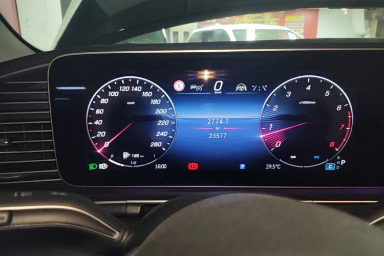 Used Mercedes-Benz GLE 2024 GLE 450 4MATIC Luxury Model Instrument Cluster