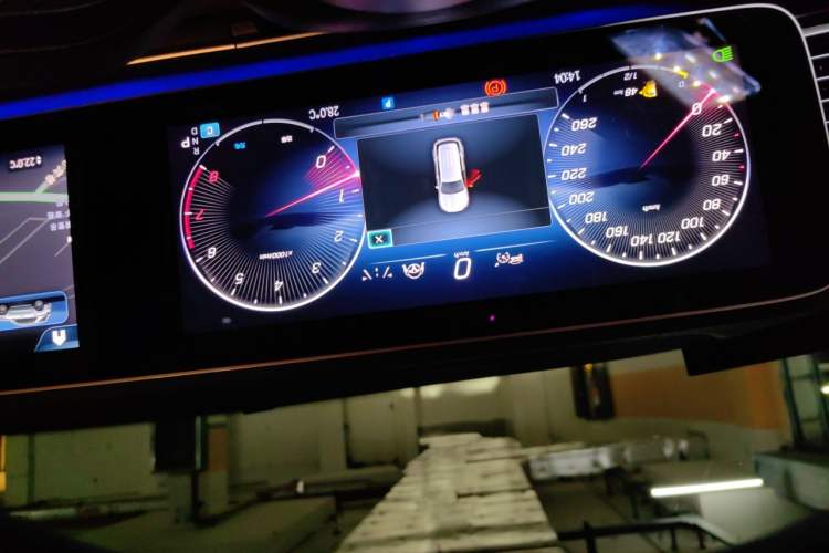Used Mercedes-Benz GLE 2024 GLE 450 4MATIC Stylish Model Instrument Cluster