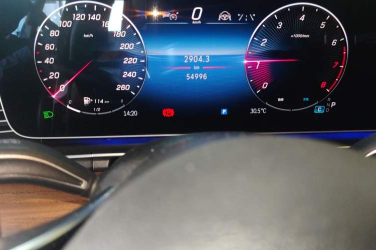 Used Mercedes-Benz GLE 2024 GLE 450 4MATIC Stylish Model Instrument Cluster