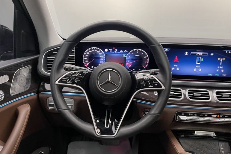 Used Mercedes-Benz GLE 2024 GLE 350 4MATIC Stylish Model Interior 1