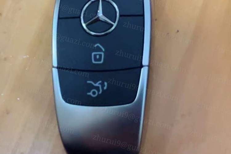 Used Mercedes-Benz GLE 2024 Refreshed GLE 350 4MATIC Stylish Edition Interior 1