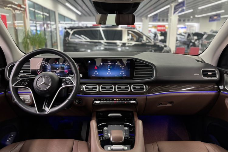 Used Mercedes-Benz GLE 2024 Refreshed GLE 350 4MATIC Stylish Edition Interior 1