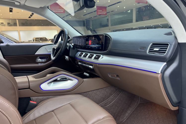 Used Mercedes-Benz GLE 2024 GLE 350 4MATIC Dynamic Edition Interior 10