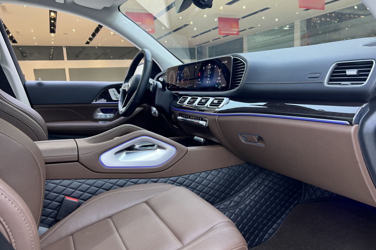Used Mercedes-Benz GLE 2024 GLE 350 4MATIC Stylish Model Interior 11