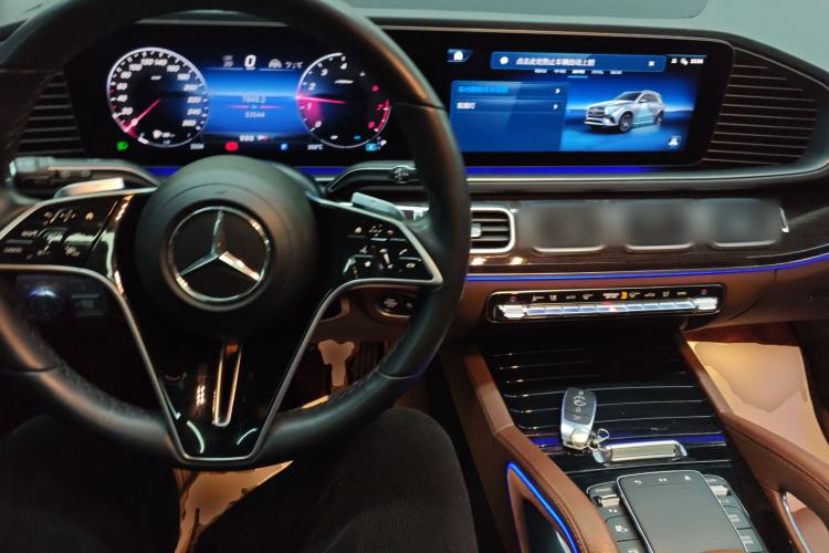 Used Mercedes-Benz GLE 2024 GLE 350 4MATIC Stylish Model Interior 2