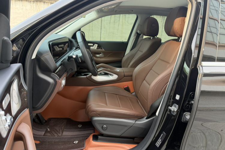 Used Mercedes-Benz GLE 2024 GLE 350 4MATIC Stylish Model Interior 2