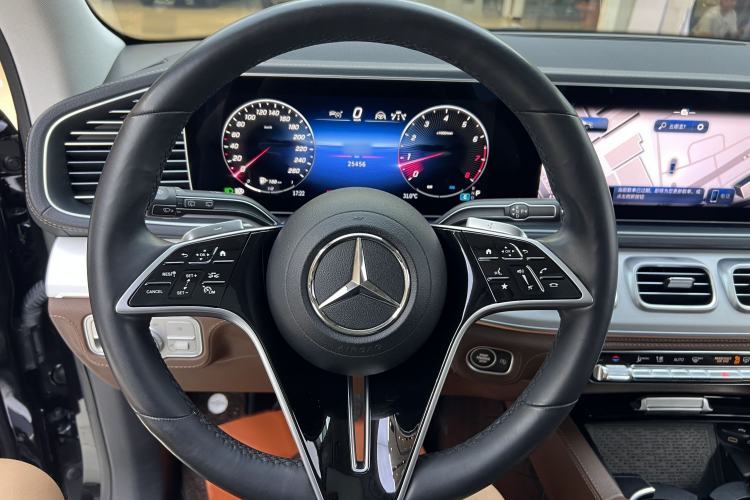 Used Mercedes-Benz GLE 2024 GLE 350 4MATIC Dynamic Edition Interior 2