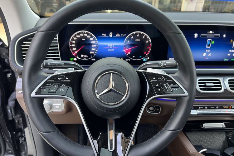 Used Mercedes-Benz GLE 2024 GLE 350 4MATIC Stylish Model Interior 2