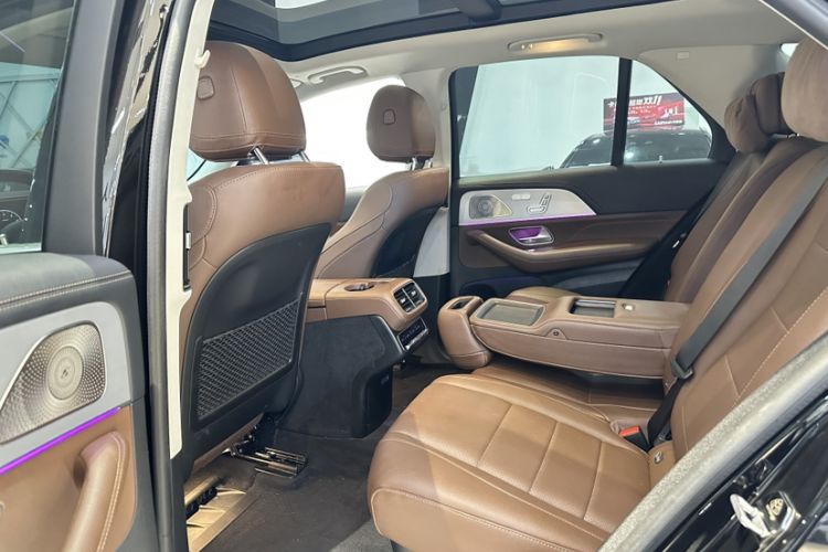 Used Mercedes-Benz GLE 2024 GLE 450 4MATIC AMG Line Interior 4