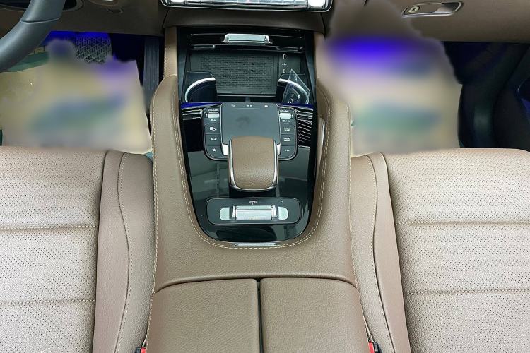 Used Mercedes-Benz GLE 2024 Refreshed GLE 350 4MATIC Stylish Edition Interior 5