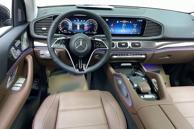 Used Mercedes-Benz GLE 2024 Refreshed GLE 350 4MATIC Stylish Edition Interior 6
