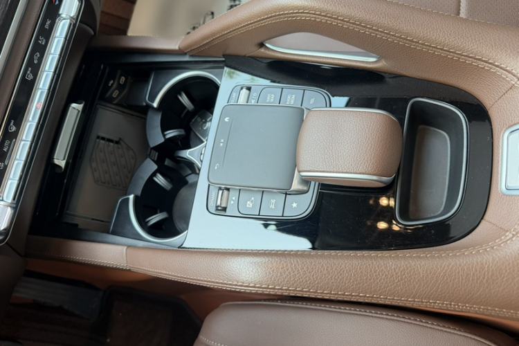 Used Mercedes-Benz GLE 2024 GLE 350 4MATIC Stylish Model Interior 6