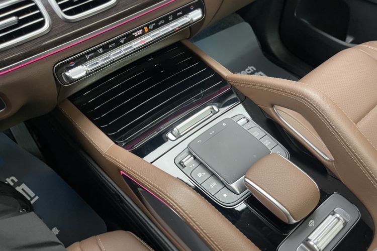Used Mercedes-Benz GLE 2024 GLE 350 4MATIC Stylish Model Interior 7