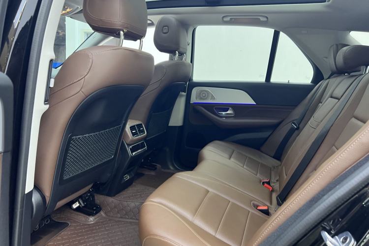 Used Mercedes-Benz GLE 2024 GLE 350 4MATIC Dynamic Edition Interior 7
