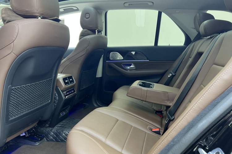 Used Mercedes-Benz GLE 2024 GLE 350 4MATIC Stylish Model Interior 7