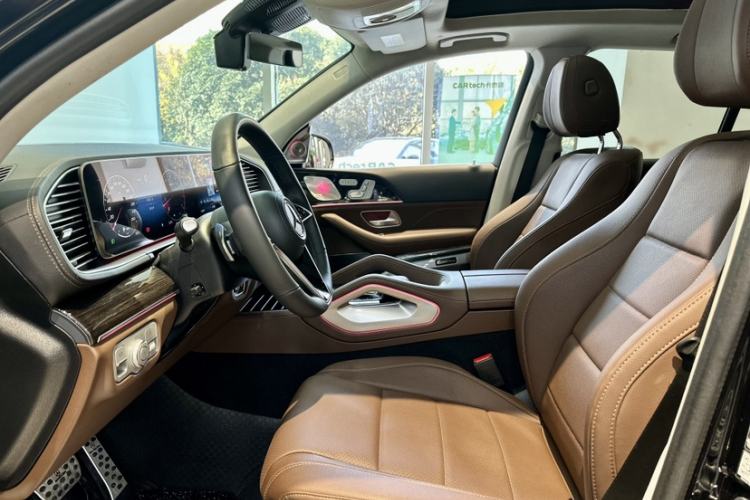 Used Mercedes-Benz GLE 2024 Refreshed GLE 350 4MATIC Stylish Edition Interior 9