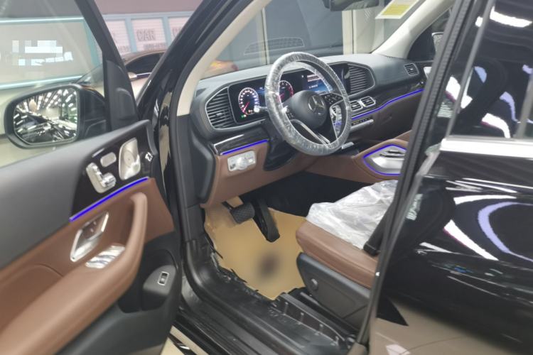 Used Mercedes-Benz GLE 2024 Refreshed GLE 350 4MATIC Stylish Edition Left Front Seat