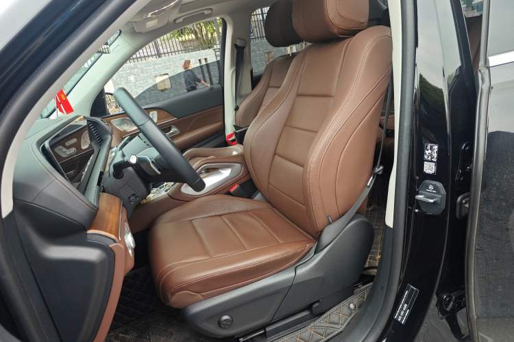 Used Mercedes-Benz GLE 2024 GLE 450 4MATIC AMG Line Left Front Seat