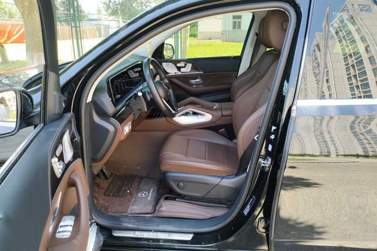 Used Mercedes-Benz GLE 2024 GLE 350 4MATIC Stylish Model Left Front Seat