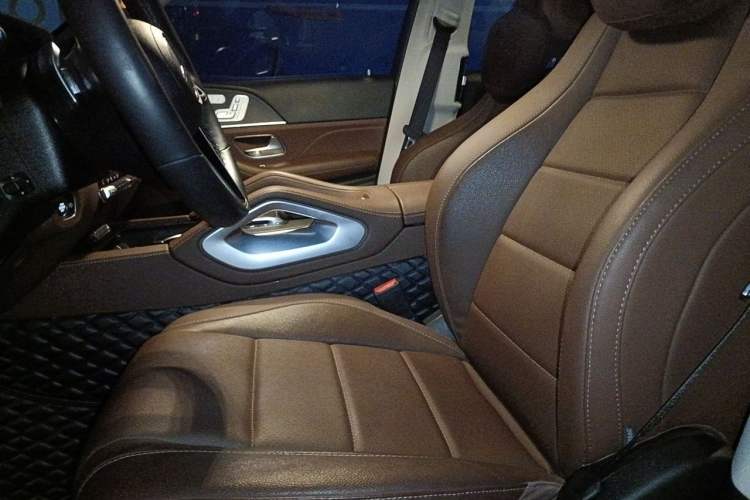 Used Mercedes-Benz GLE 2024 GLE 450 4MATIC Luxury Model Left Front Seat