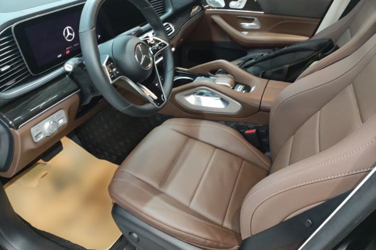 Used Mercedes-Benz GLE 2024 Refreshed GLE 350 4MATIC Stylish Edition Left Front Seat
