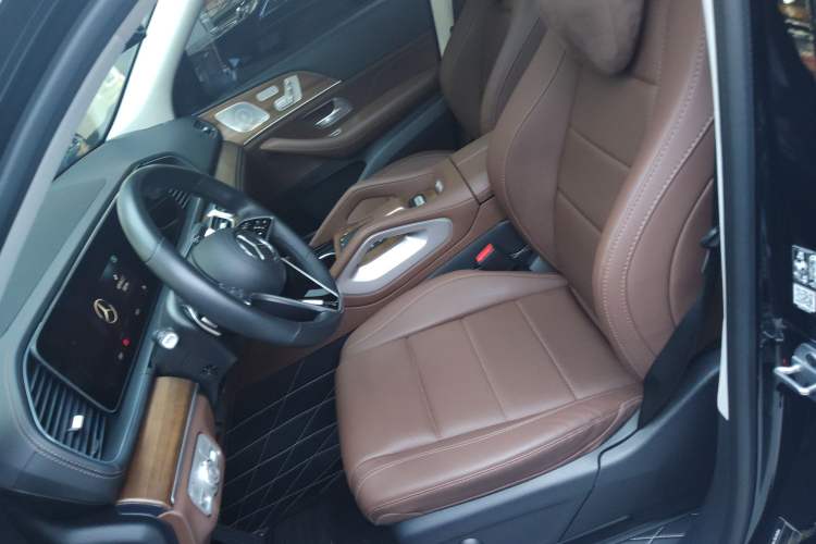 Used Mercedes-Benz GLE 2024 GLE 450 4MATIC Stylish Model Left Front Seat