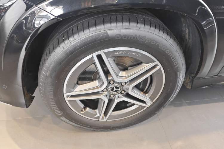Used Mercedes-Benz GLE 2024 GLE 450 4MATIC AMG Line Left Front Wheel Hub