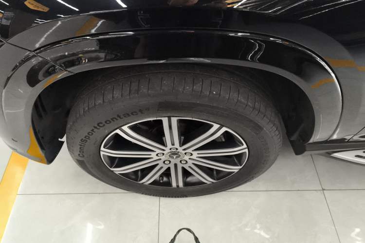 Used Mercedes-Benz GLE 2024 Refreshed GLE 350 4MATIC Stylish Edition Left Front Wheel Hub