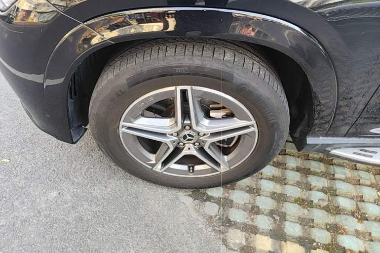 Used Mercedes-Benz GLE 2024 GLE 450 4MATIC Stylish Model Left Front Wheel Hub