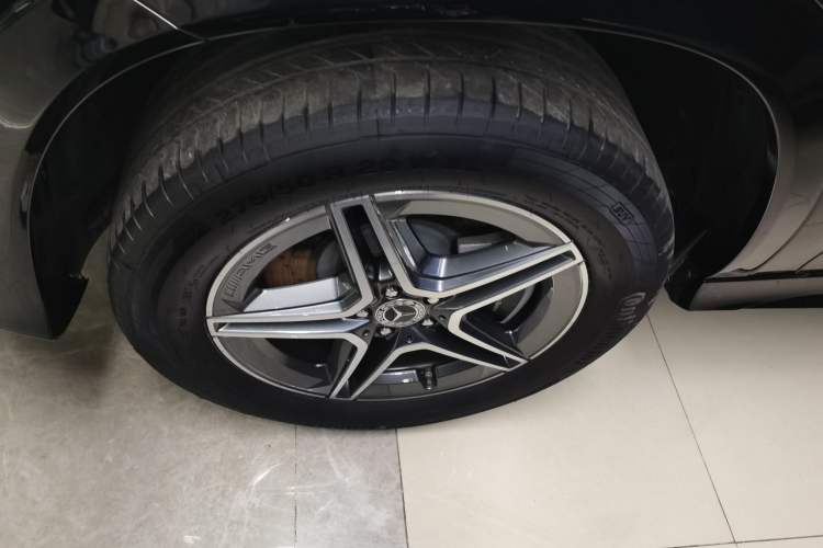 Used Mercedes-Benz GLE 2024 GLE 450 4MATIC Stylish Model Left Front Wheel Hub
