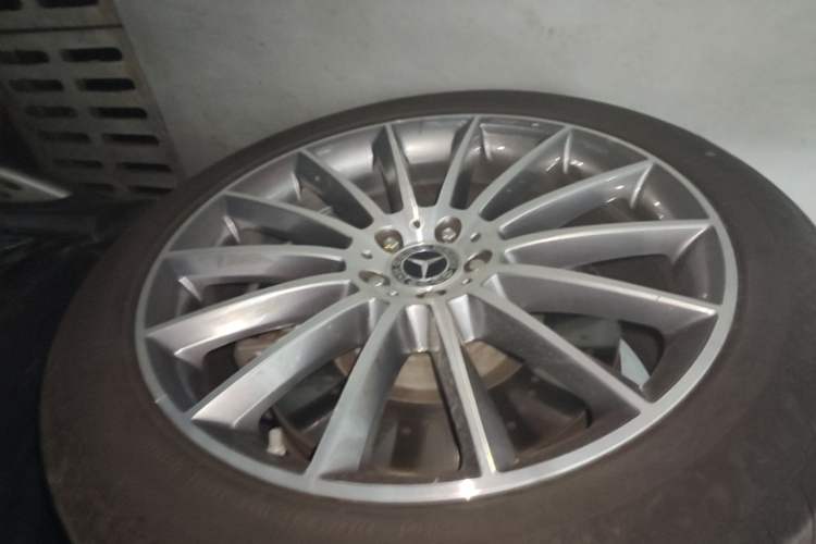 Used Mercedes-Benz GLE 2024 GLE 450 4MATIC Luxury Model Left Front Wheel Hub