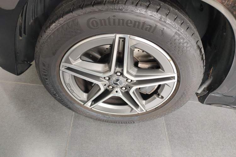 Used Mercedes-Benz GLE 2024 GLE 450 4MATIC Stylish Model Left Front Wheel Hub